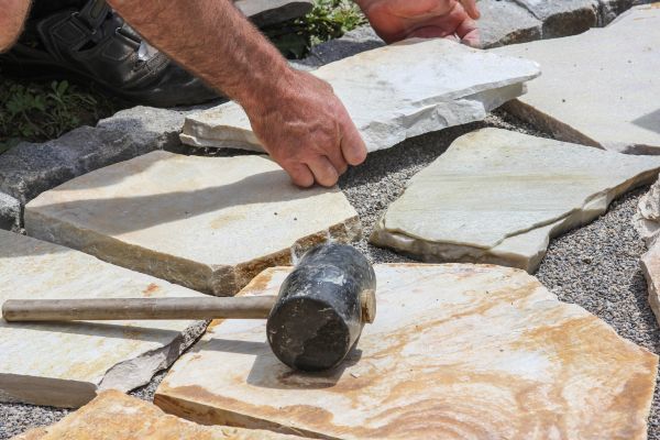 Cost of Stone Sidewalk Installation in Nashville